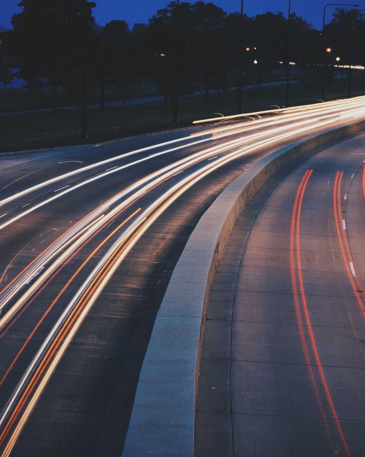 Gölgeler ve Işık — 4 Görsel